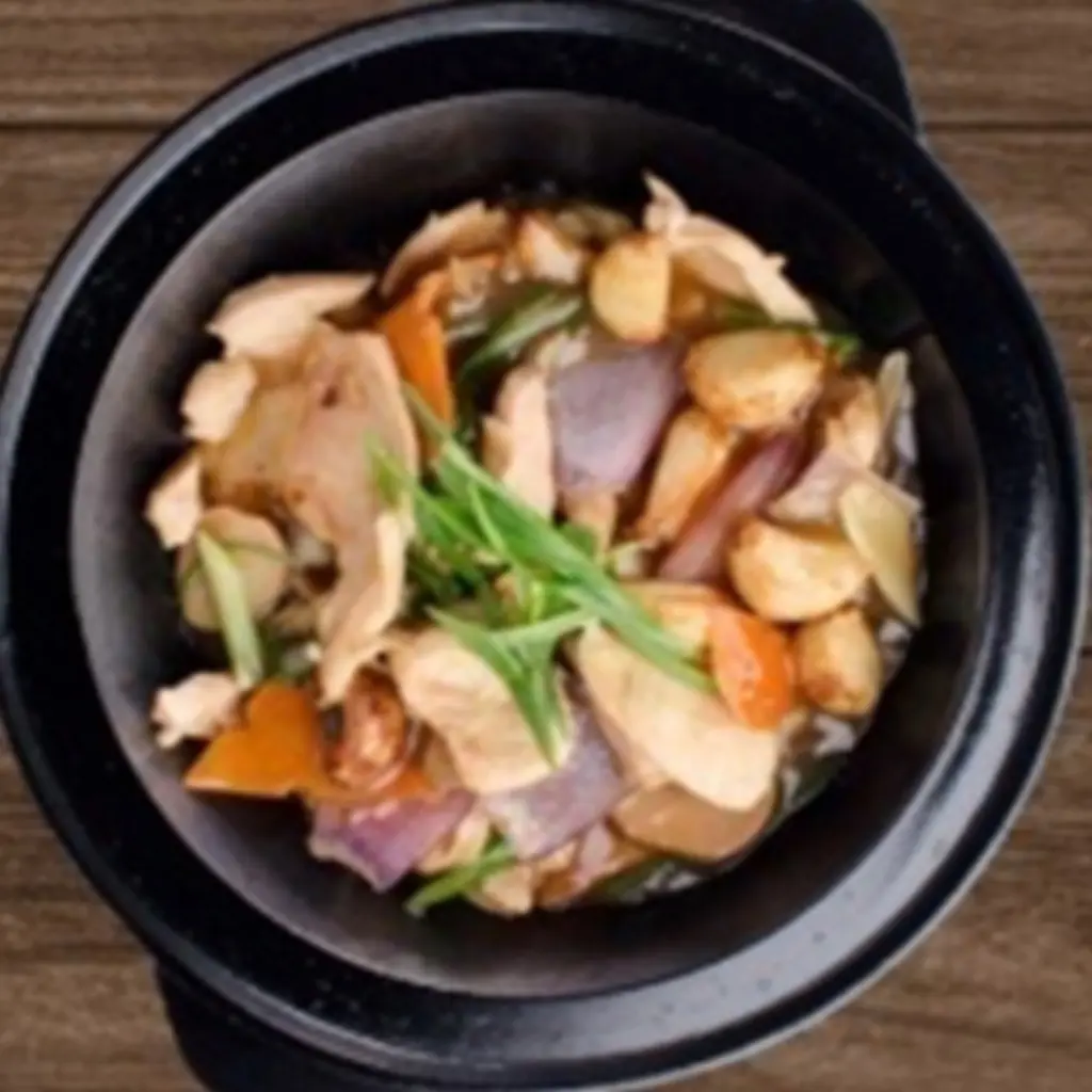 Peeled Garlic Chicken